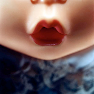 Diana Thorneycroft, Doll Mouth (beautiful), 2004, c-print, 71.1 x 71.1 cm
